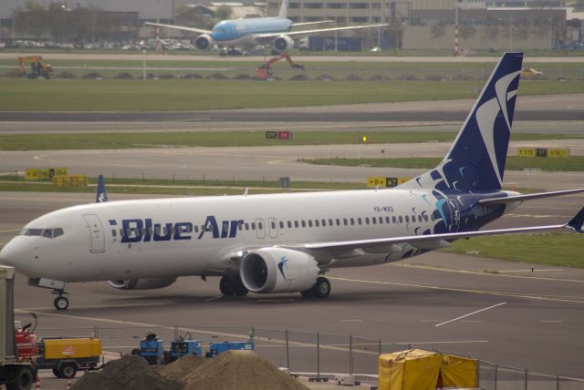 Boeing 737-800 (YR-MXD) - Blue Air B737-8max, lsd from ALC to the gate 13-04-2022