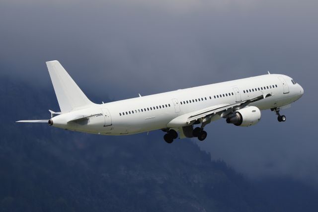 Airbus A321 (G-POWN)