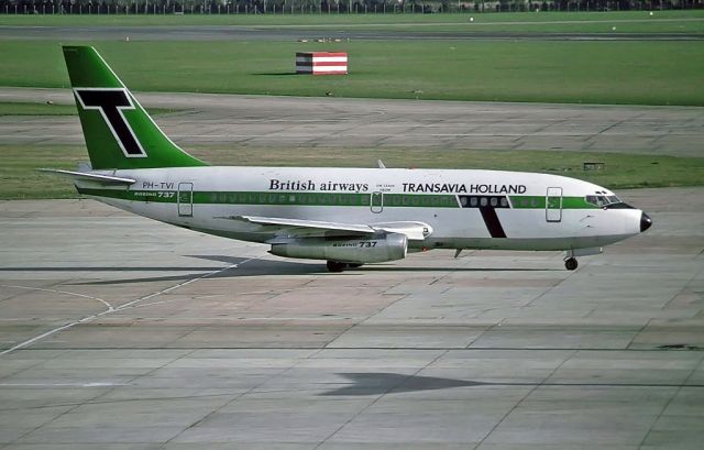 Boeing 737-200 (PH-TVI) - scanned from postcard