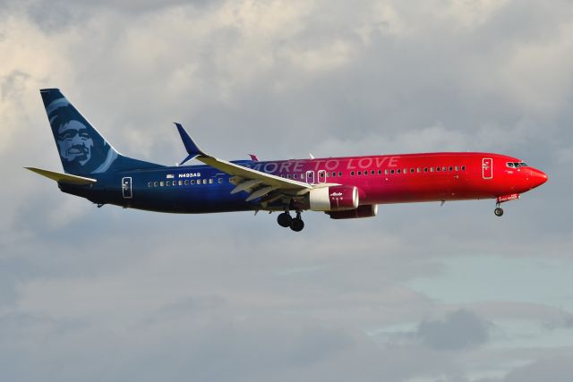 Boeing 737-900 (N493AS) - On final for 23-R 09-25-22