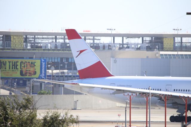 Boeing 777-200 (OE-LPD)