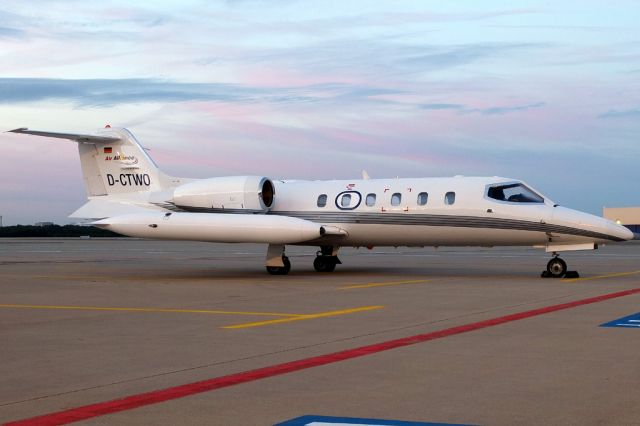 Learjet 35 (D-CTWO)