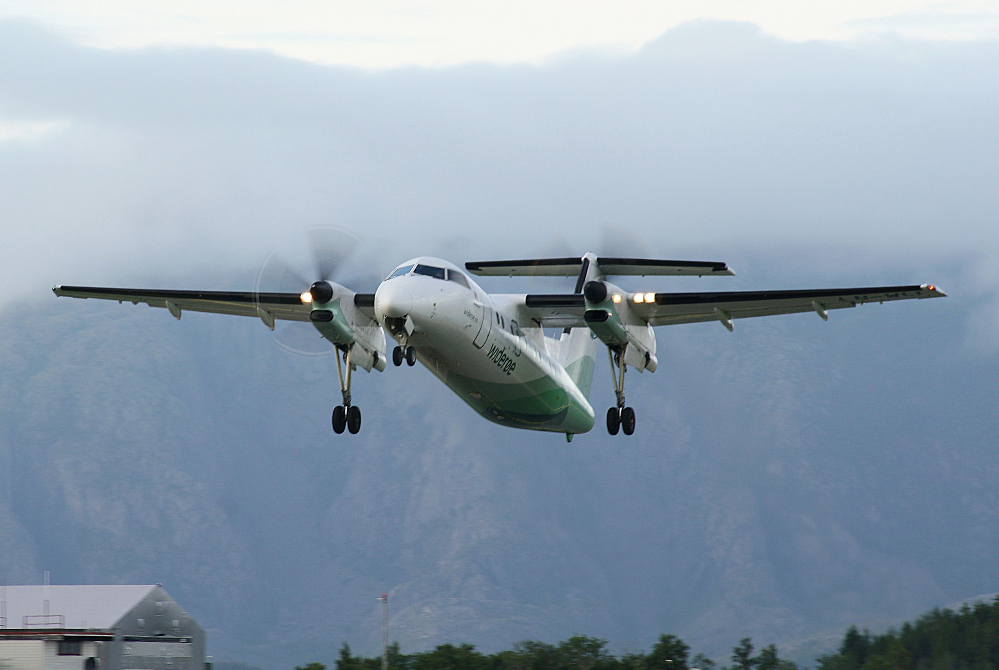 LN-WIJ — - Departing rwy 22 heading for Trondheim.