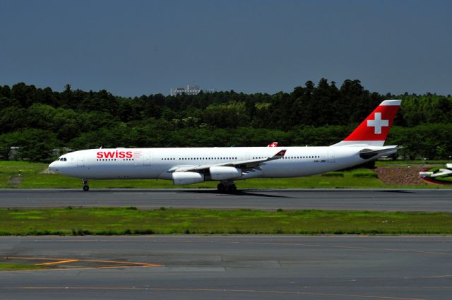Airbus A340-300 (HB-JMI) - Take Off Run