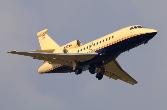 Dassault Falcon 900 (N900D) - 20/02/2013br /Take-off piste 09