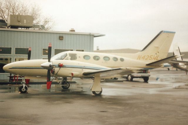 Cessna Conquest 1 (N425WL) - Seen here on 2-May-99.br /br /Reregistered N425SG 28-Jun-01.br /Written off 13-Aug-05 near KAPA.