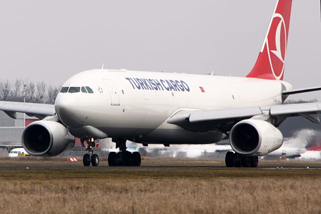 Airbus A330-200 (TC-JDR)