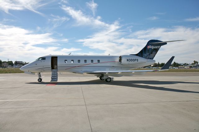 Bombardier Challenger 300 (N300FS)