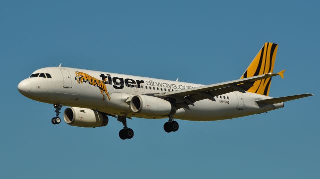 Airbus A320 (VH-VNG) - Tiger Airways VH-VNG flight TT581 from Sydney to Melbourne Airport landing RWY 34. 19/10/2011