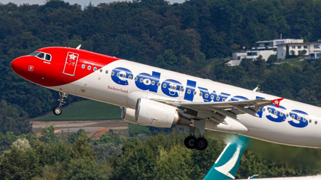 Airbus A320 (HB-JLS)
