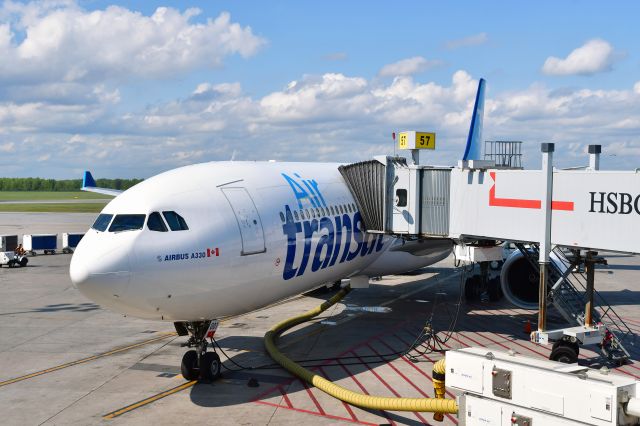 Airbus A330-300 (C-GKTS) - Air Transat Airbus A330-342 C-GKTS in Montréal 