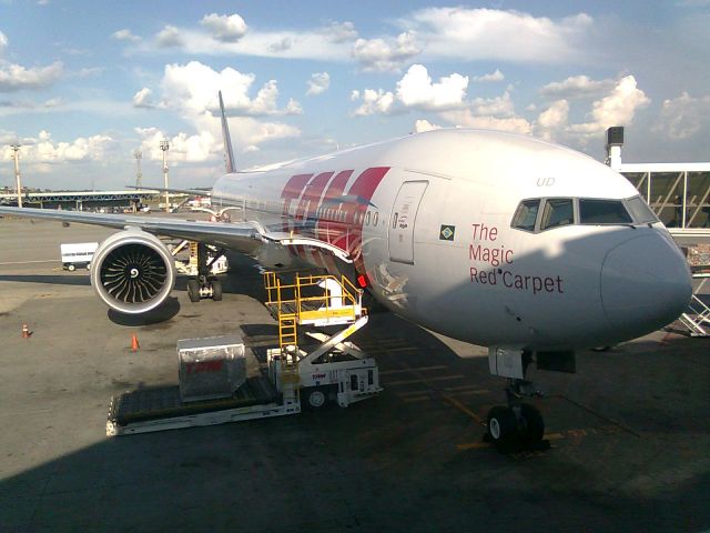 — — - TAM BOEING 777 AT GRU SAO PAULO BRAZIL