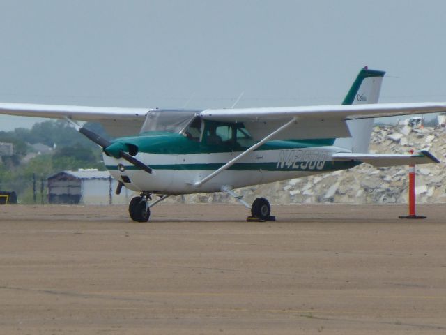 Cessna Skyhawk (N4290Q)