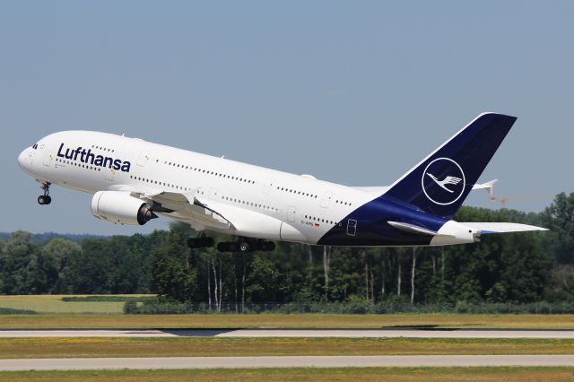 Airbus A380-800 (D-AIMG)