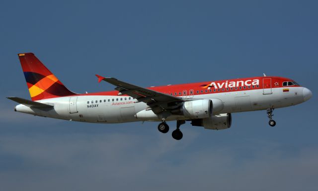 Airbus A321 (N401AV)