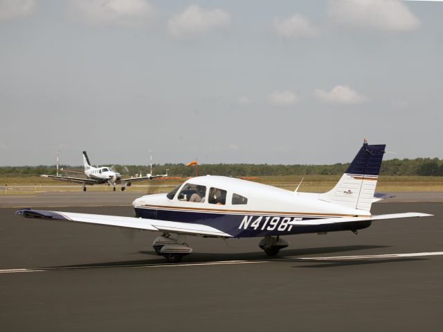 Piper Cherokee (N4198F)