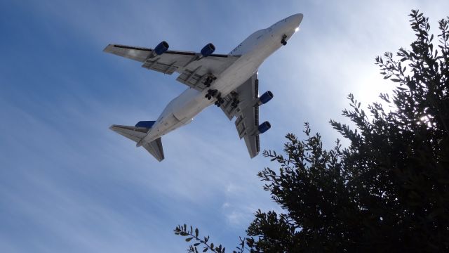 Boeing 747-200 —