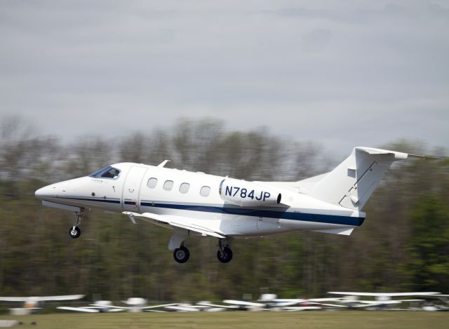 Embraer Phenom 100 (N784JP) - Take off runway 26. The aircraft is operated by CFM Corporate Flight Management a rel=nofollow href=http://www.flycfm.comwww.flycfm.com/a