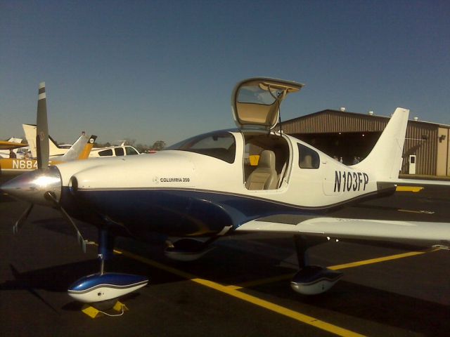 Cessna 350 (N103FP)