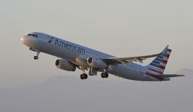 Airbus A321 (N910AU) - Departing LAX on 25L