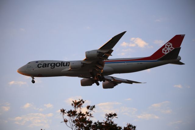 BOEING 747-8 (LX-VCB)