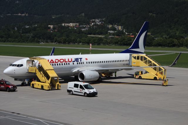 Boeing 737-800 (TC-SNG)