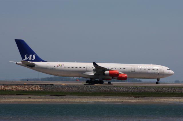 Airbus A340-300 (LN-RKP)