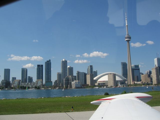 Piper PA-30 Twin Comanche (C-GZMV)