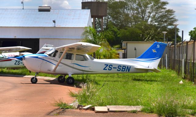 Cessna Skyhawk (ZS-SBN) - Cessna 172M Skyhawk ZS-SBN in Pretoria 