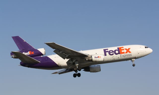 McDonnell Douglas DC-10 (N554FE) - FED Ex Dc-10, flight #132 arriving at Lester B.Pearson Int'l CYYZ,coming in from Memphis (KMEM),taken June 10/2012