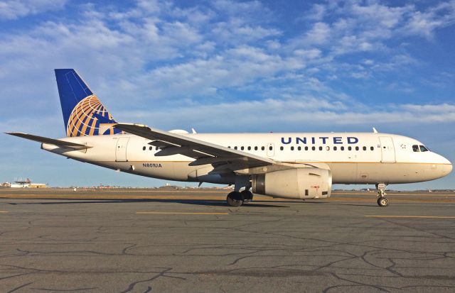 Airbus A319 (N801UA) - Close up of the 1st United Airlines A319 delivered to the fleet.  N801UA