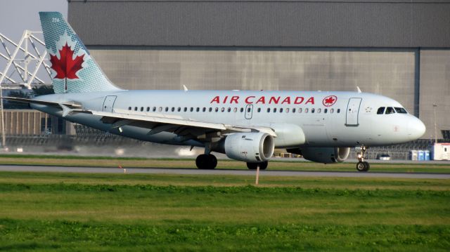 Airbus A319 (C-FYJG)