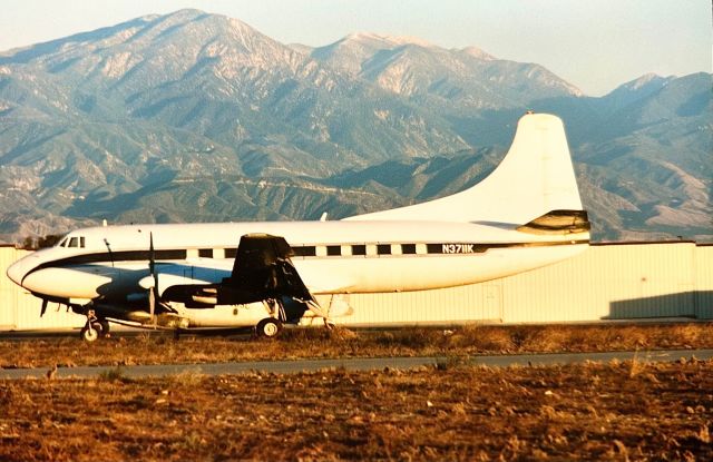 MARTIN 404 (N3711K)