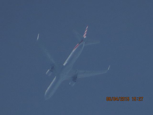 BOEING 767-300 (N381AN)