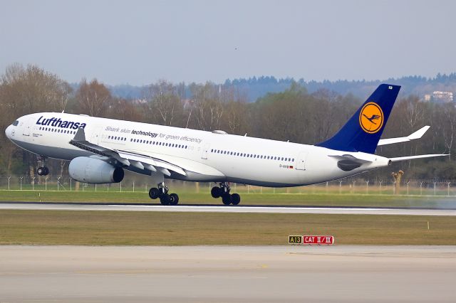 Airbus A330-300 (D-AIKB)