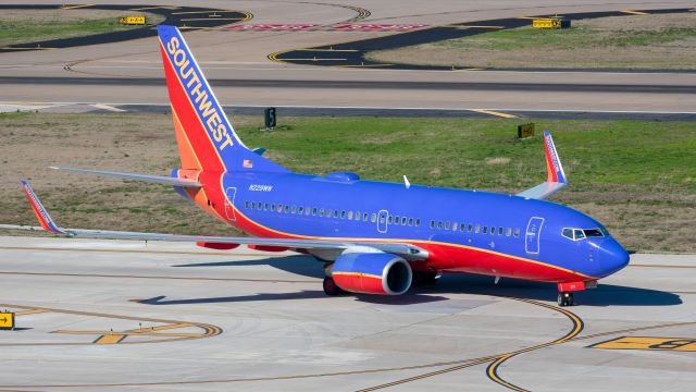 Boeing 737-700 (N229WN) - At Dallas Love Field on March 17, 2019.