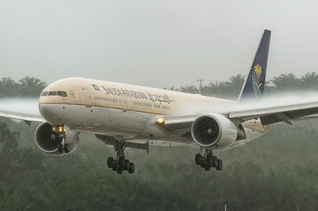 BOEING 777-300 (HZ-AK15) - 17th Dec., 2014