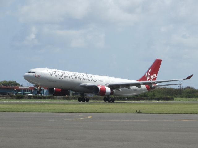 Airbus A330-300 (G-VSXY)