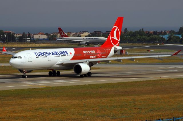 Airbus A330-200 (TC-JIZ) - TURKISH AIRLINES " INVEST IN TURKEY " SPECIAL PAINT