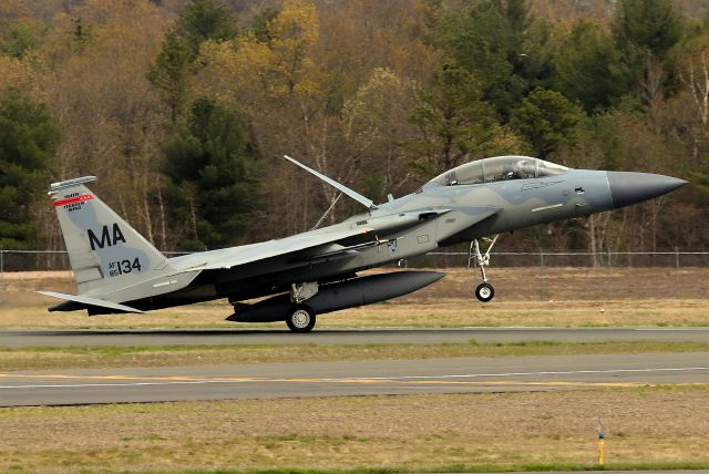 McDonnell Douglas F-15 Eagle (85-0134) - 'Bear 2' landing on rwy 20. (134) is the only, 2-seater D model F-15 in the 104th FW