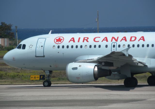 Airbus A319 (C-GAQZ)