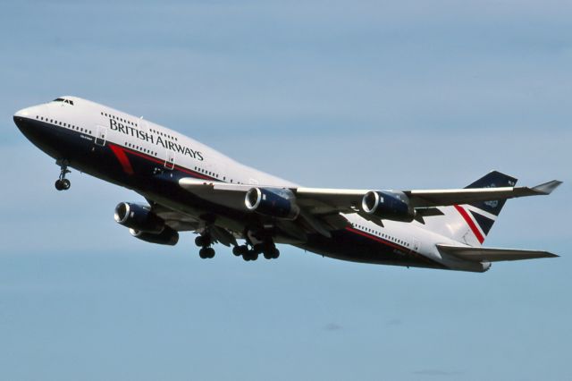G-BNLD — - BRITISH AIRWAYS - BOEING 747-436 - REG : G-BNLD (CN 23911/744) - ADELAIDE INTERNATIONAL AIRPORT SA. AUSTRALIA - YPAD (7/10/1990)