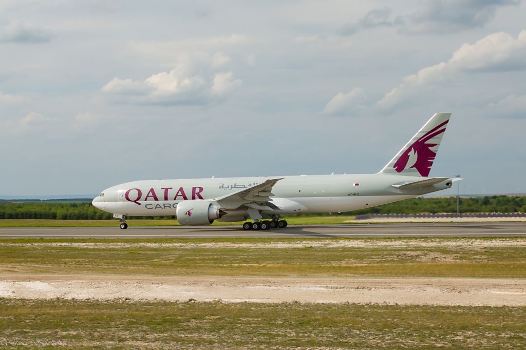 Boeing 777-200 (A7-BFZ)
