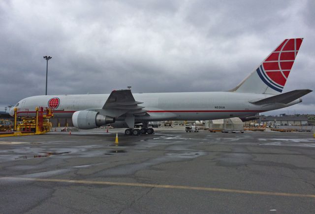 Boeing 757-200 (N531UA) - Im pretty sure this is a 1st time visitor to Boston as a B757F ATI