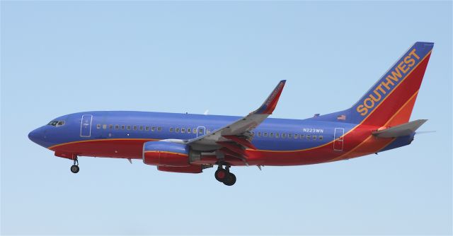 Boeing 737-700 (N223WN)