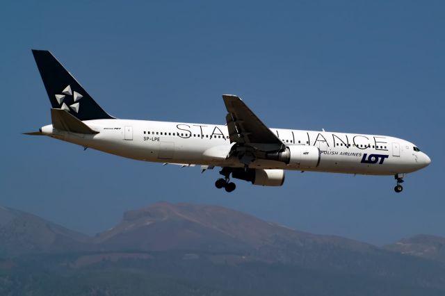 BOEING 767-300 (SP-LPE)