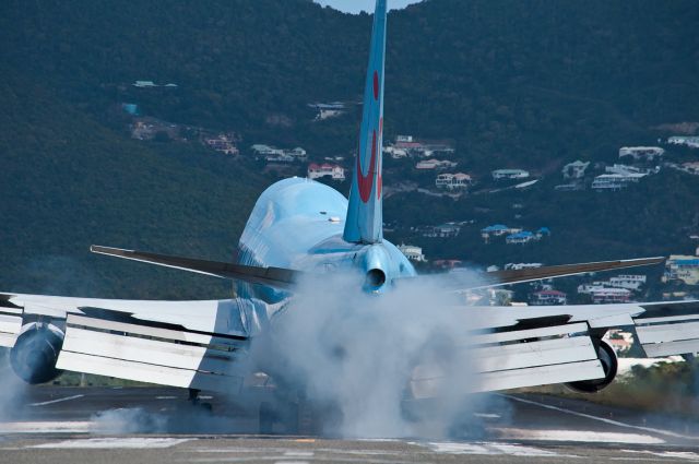 Boeing 747-400 (F-HSUN)