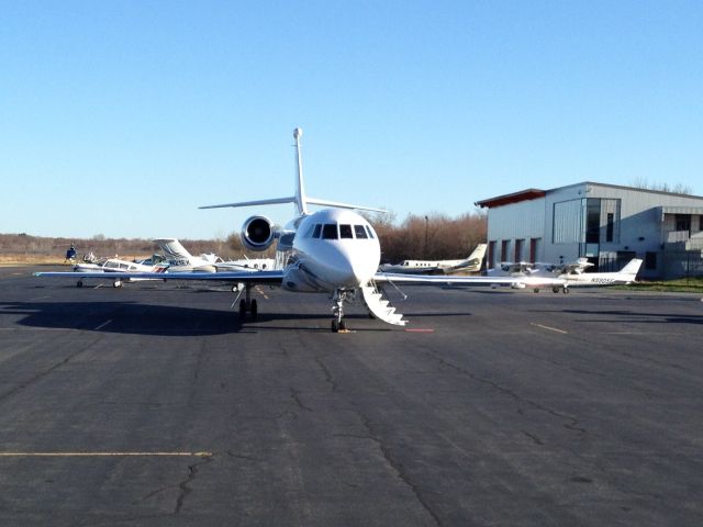 Dassault Falcon 2000 (N987IR)