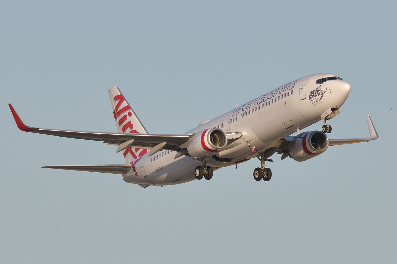 Boeing 737-800 (VH-VUU) - Departed runway 23, 13 Jan 2020.