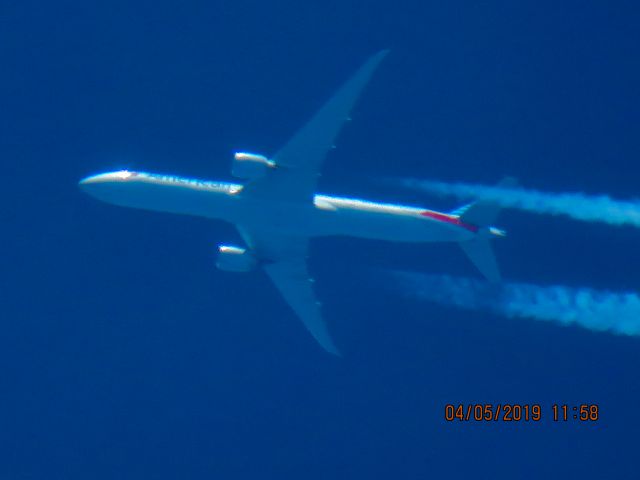 BOEING 777-300ER (N733AR)